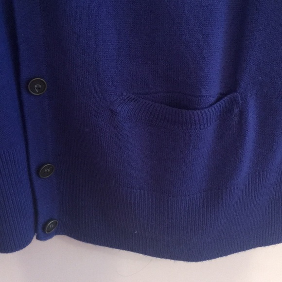 Blue sweater - Picture 2 of 2